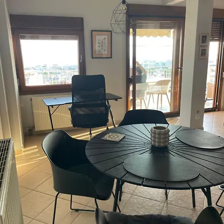 アパート Panoramic View Penthouse Nikopol