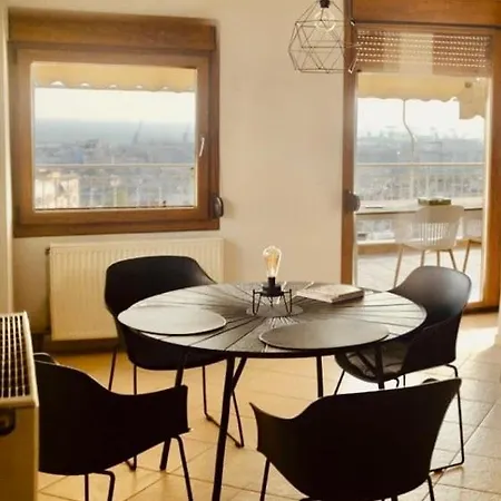 アパート Panoramic View Penthouse Nikopol テッサロニキ