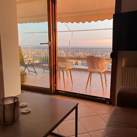 Panoramic View Penthouse Nikopol アパート テッサロニキ